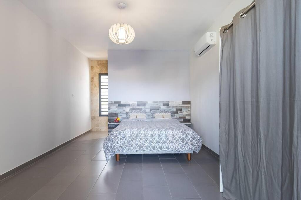Villa Benjoin St-Pierre Piscine Chauffee Et Mer Saint Pierre Εξωτερικό φωτογραφία